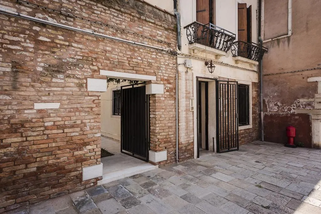 Myplace Cannaregio Townhouse Apartment Venice 0*,  Italy