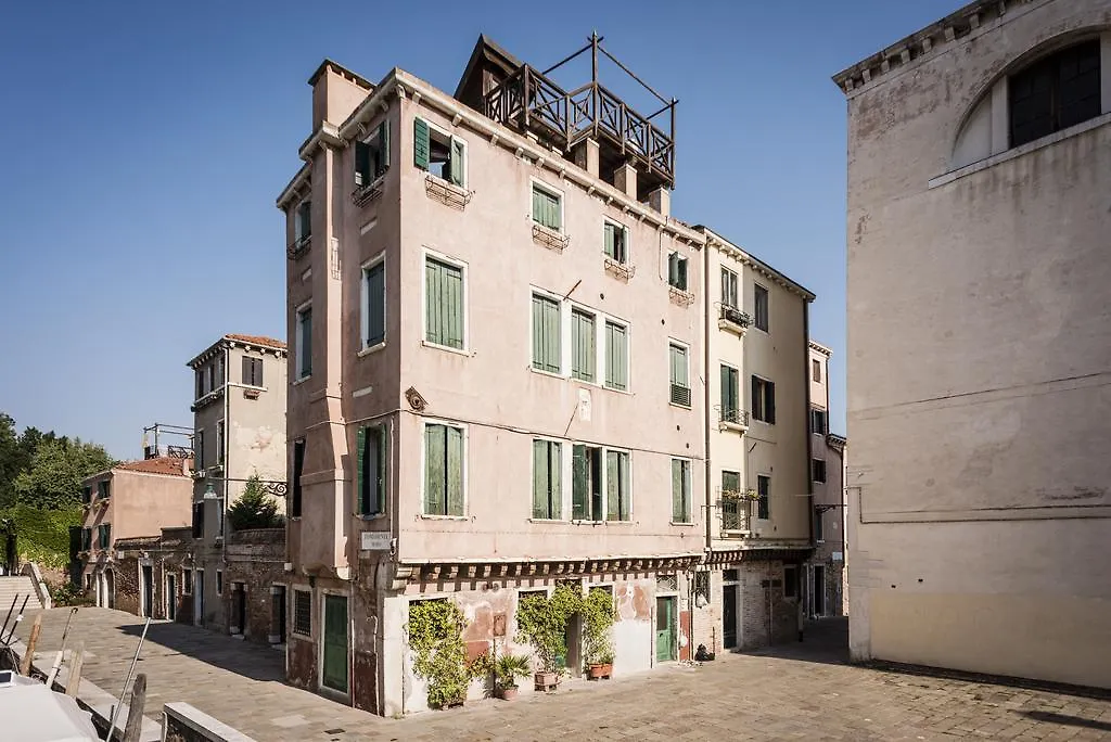 Myplace Cannaregio Townhouse Apartment Venice