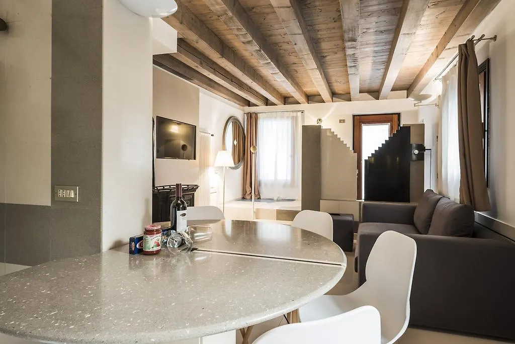 Myplace Cannaregio Townhouse Apartment Venice 0*,